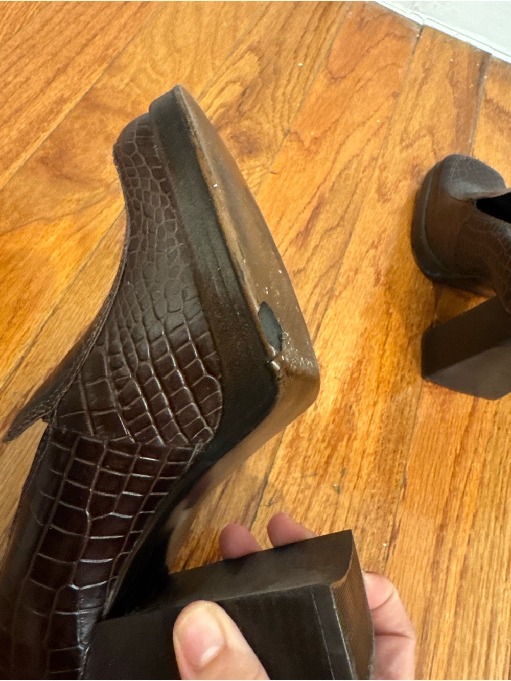 Vintage Steve Madden 90s Brown Platform Oxford Heels - Picture 9 of 9